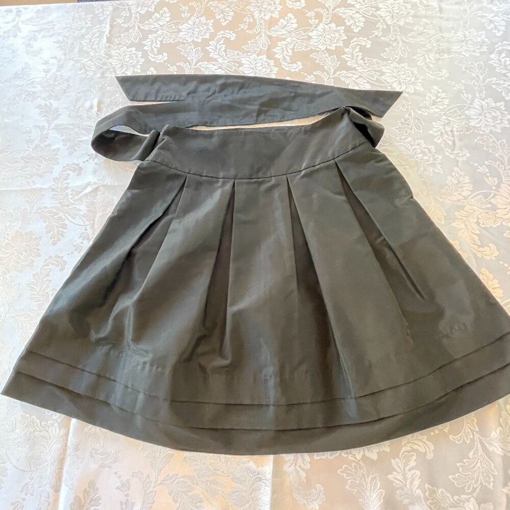 Designer black pleated full skirt Sandra Angelozzi with wide belt size 38 US 8